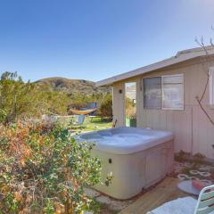 18 Mi to Joshua Tree NP WFH-Ready Desert Escape