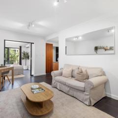 CBD Edge 1BR on Mounts Bay Road