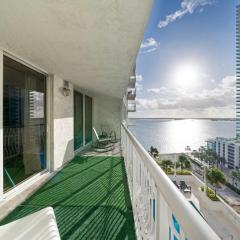 Brickell Bay View- Unbeatable Location with Parking