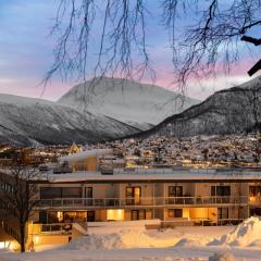 ARCTIC HOMES - The Charming House