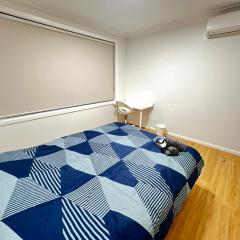 Queen Room in Comfortable and Peaceful Homestay - BP5