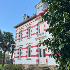 Demeure familiale rénovée 14 couchages à 10 min des plages, parking et wifi - FR-1-349-231