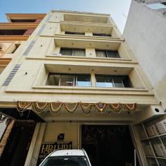 Hotel Ratan Infinity