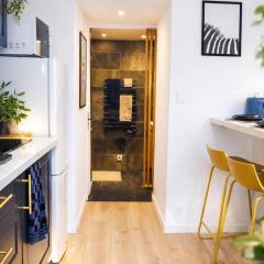 Bleu Chic Élégance Contemporaine - Proche Mer