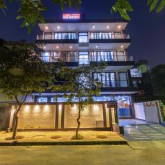 Aura Residency By Groom Room Hospitality I Sector -63A Noida