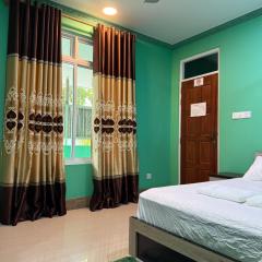 Coconut Palm Dhidhoo