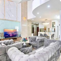 Penhouse Quận 1 -3 phòng 3wc 4 giường