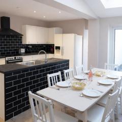 Family-Friendly 4BR Cardiff House with Game Room