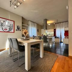 Arezzo - La Rondine 2 Bedrooms and Parking