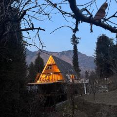 Mysa, A-frame cottage