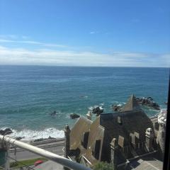 Family apartment with ocean view - luxury location