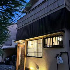 天下茶屋-两层三室两厅两卫浴