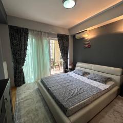 Apartament Modern & Spatios - La 2 minute de Mare