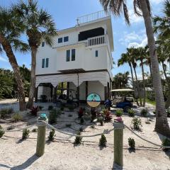 Coconut Castaway - Ocean Views, Walk to Beach, Golf Cart, Club Pool