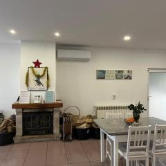 Casa de Casarelhos AL T2 - "Gerês" - AC - Lareira com recuperador de calor - Lenha