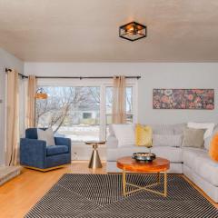 Family Retreat - 4 Bed 3 Bath Fireplace & Fun