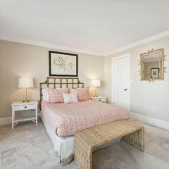 Waterfront Two Bedroom High Rise Residence with Vi