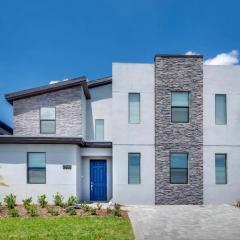 9 Bedrooms 5 Bathrooms Storey Lake 2965Fs