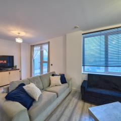 Central Stratford 3-Bed Contractor Accommodation with Free Parking & Wi-Fi