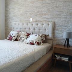 Flat central dois quartos