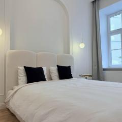 Luxury Residence Prime Location Parking