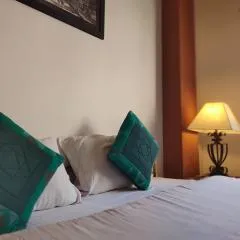 the cove studio apartment, Greentara Heritage Home by tranquil Home