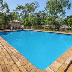 Tranquil Queen Room & Pool