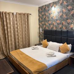 Kashmir Holiday Lodge