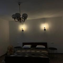 Хата у Карпатах