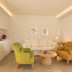 Glyfada Glow Suites