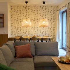 Bright 4 bedroom House with living room and work place Warsaw