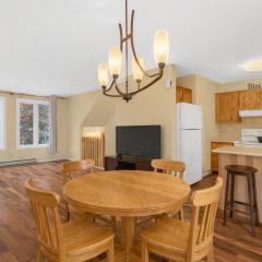 Wasaga Beach Family Oasis and Ski Escape