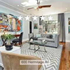 Chic and Comfortable 2BR near Uptown