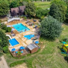 Camping 3 étoiles - Piscine - ccbeeig