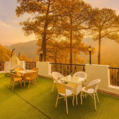 Hotel The great #ambience #balcony view #mountainview #parking