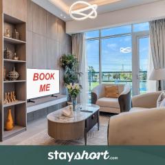 Stayshort - Stylish 2 Bedroom Retreat in JVT that Sleeps 3