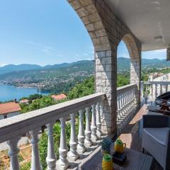 Apartman Max 2 by Villas Guide