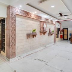 HOTEL O 4 SQUARE A LUXURY ROOMS NEAR RDC MAIN MARKET