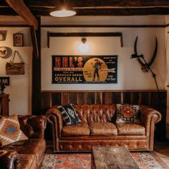 Maison surplombant l'étang avec bain nordique