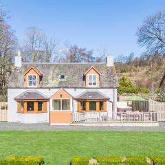 Gardener’s Cottage with Hot Tub