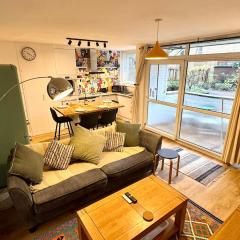 Stylish 2 bed Central London