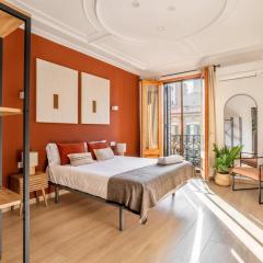 The Collection Barcelona - Paseo de Gracia 5BD and 3BTH for 10 with Terrace