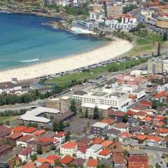 Bondi Beach Breeze - New Listing with parking