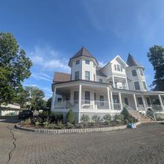 Parkway House Goshen Bed And Breakfast Suite 4