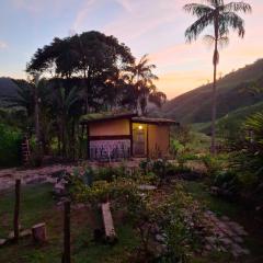 Cabana Aconchegante na Serrinha do Alambari