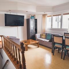 Check and Home - Independencia - 6 huéspedes Moderno tipo Duplex con Cochera en el Centro