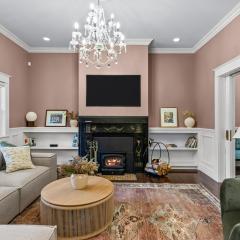 Luxury 2BR Executive Near DT Off Street Parking