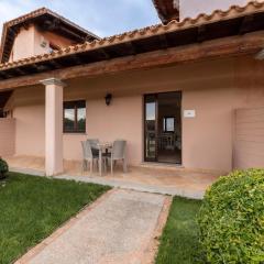 Cozy flat in a residence with pool