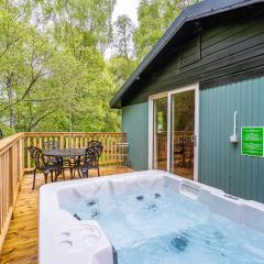 Fern Lodge 11 with Hot Tub