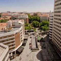 Real encanto para 8, al pie de Plaza España